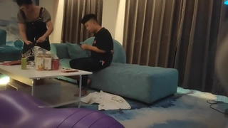 娇妻 雪白 呻吟-美女学生妹子是男友的乖母狗，戴着狗炼项圈乖乖让男友无套抽插~